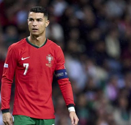 Dwight Yorke explains why Cristiano Ronaldo will reach 1000 goals