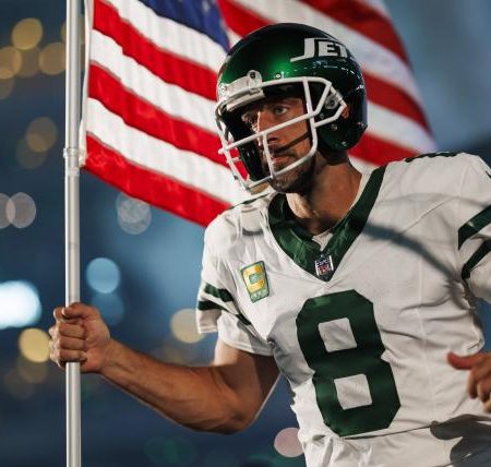 Aaron Rodgers rumors tracker: Latest news on Giants, Raiders, other potential 2025 landing spots