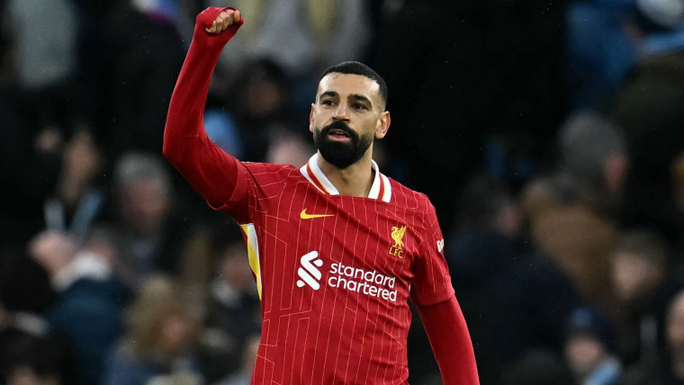 Grinning Mohamed Salah's five-word message to journalists after beating Man City image