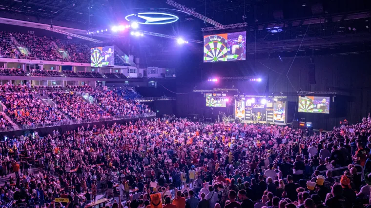 Ranking every player's chances of winning Darts Premier League Night 8 image