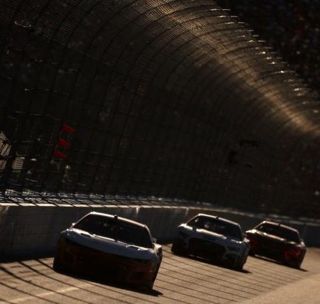 NASCAR lineup at Phoenix: Starting order, pole for Shriners Children’s 500 based on qualifying results