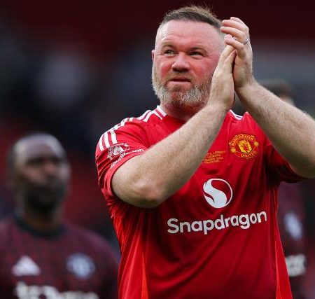 Wayne Rooney names just two Man United stars he’d keep amid ‘hurt’ revelation