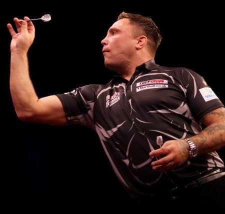 Who has done a 9 dart finish in the Premier League Darts?