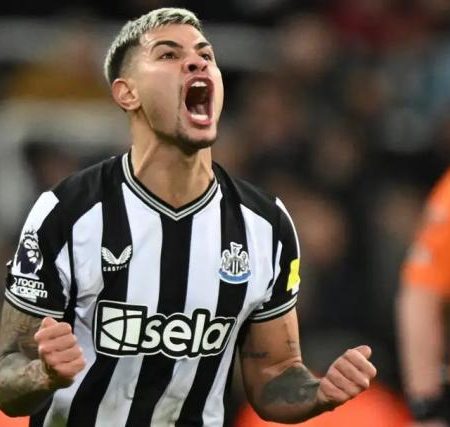 Barcelona given ‘one chance’ to sign Premier League stat leader in 2025